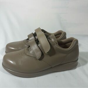 SAS ME TOO WOMENS LEATHER WALKING SHOES COMFORT 10WW MOCHA GRANNY
NEW